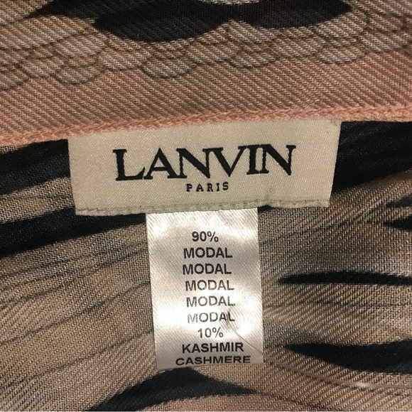 AUTHENTIC BNWOT LANVIN SCARF - Picture 4 of 12